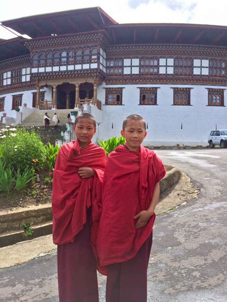 Chukha dzong monks