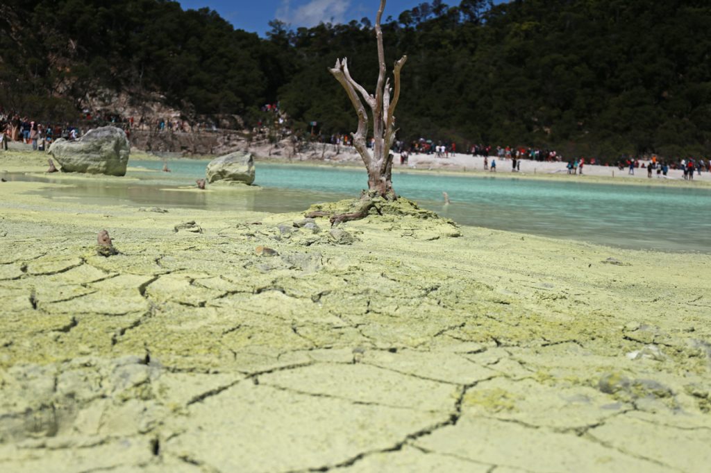 Kawah Putih Indonesia