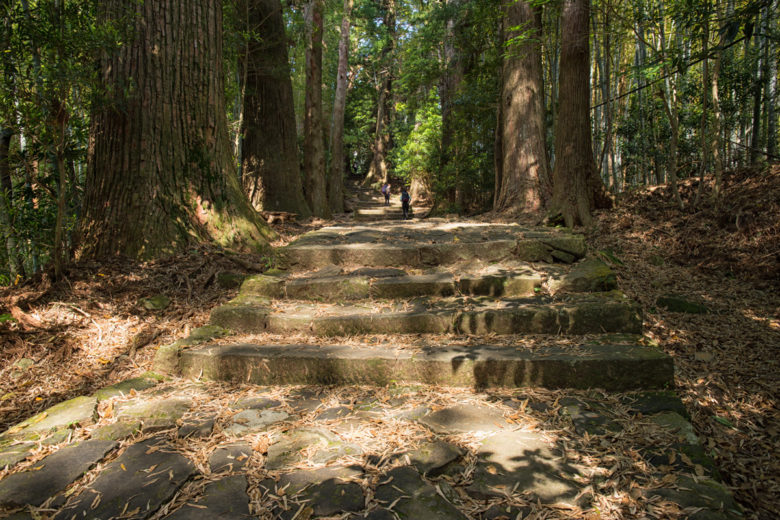 5 things to do at Nachi Shrine & Nachi Falls | TiptoeingWorld