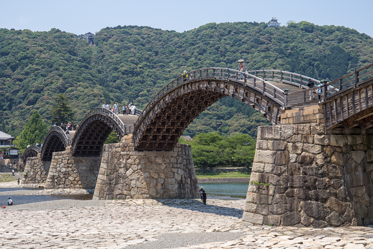 Kintaikyo Bridge and Iwakuni Castle