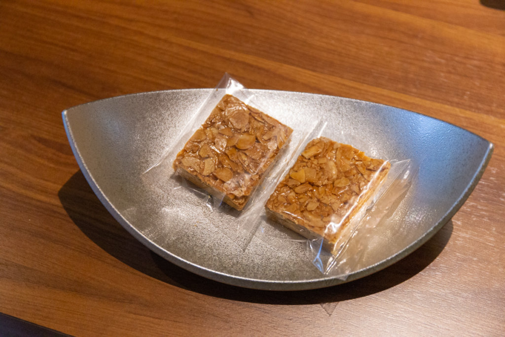 Japanese sweets Shirakabaso