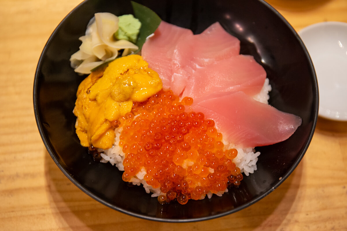 Itadori Kaisendon Fish Bowl Tsukiji Tiptoeingworld